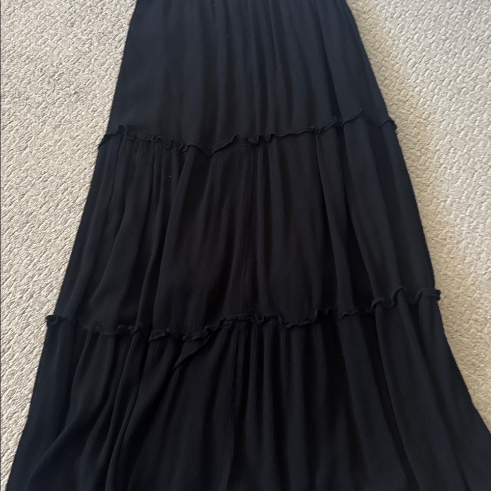Passport black tiered maxi skirt size medium - Picture 4 of 4